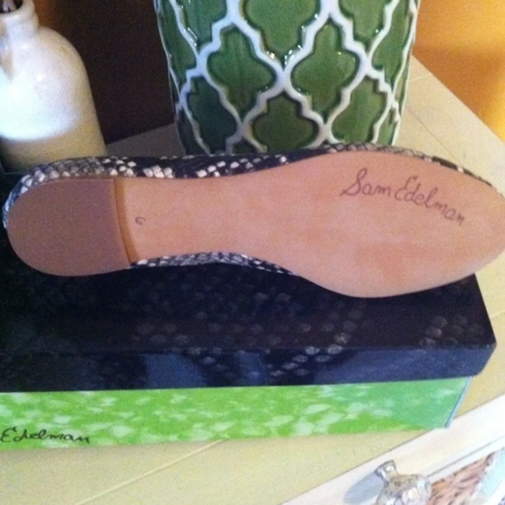 NWB Sam Edelman AUGUSTA Snake Print Casual Flats 6